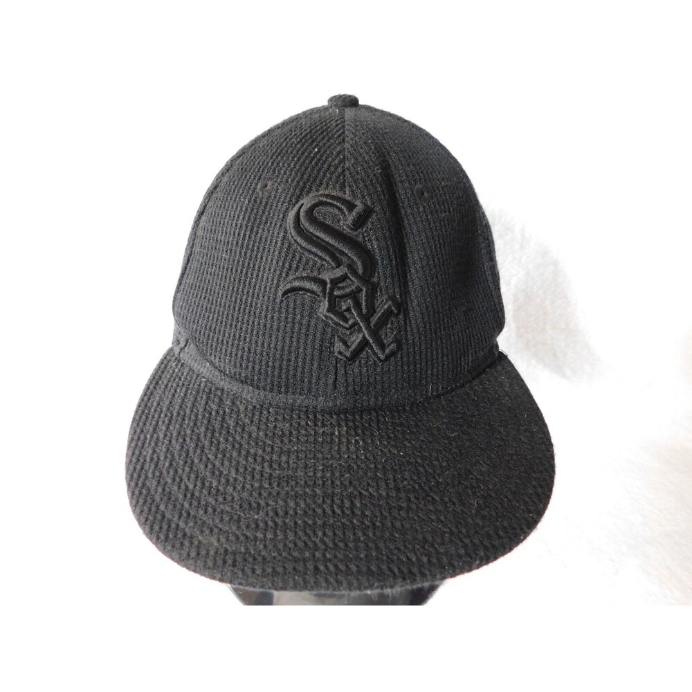 New Era Chicago White Sox 59Fifty size 7 3/4 Fitted Hat All Black MLB Cap